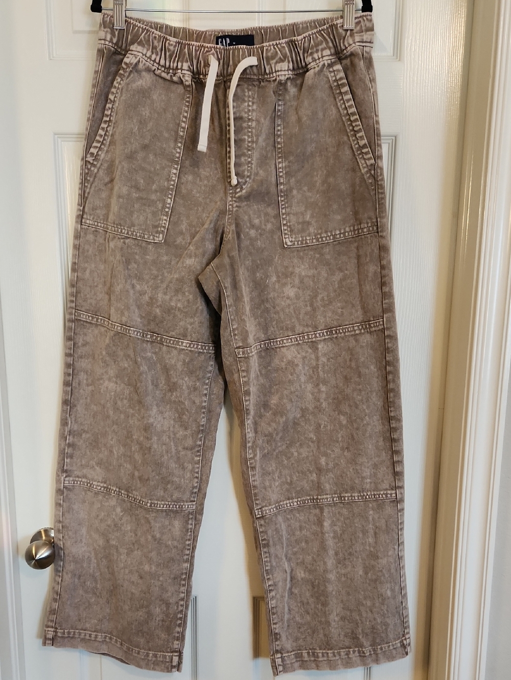 GAP Women's Wide-Leg Pull-on Utility Jeans in Washed Taupe